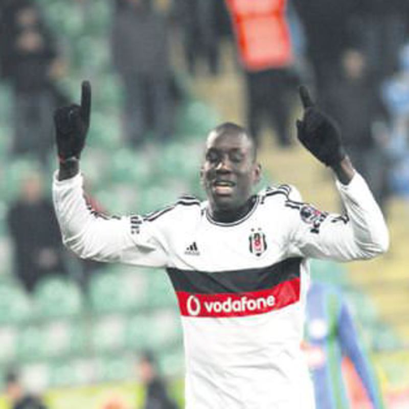Kartal zirveye kondu
