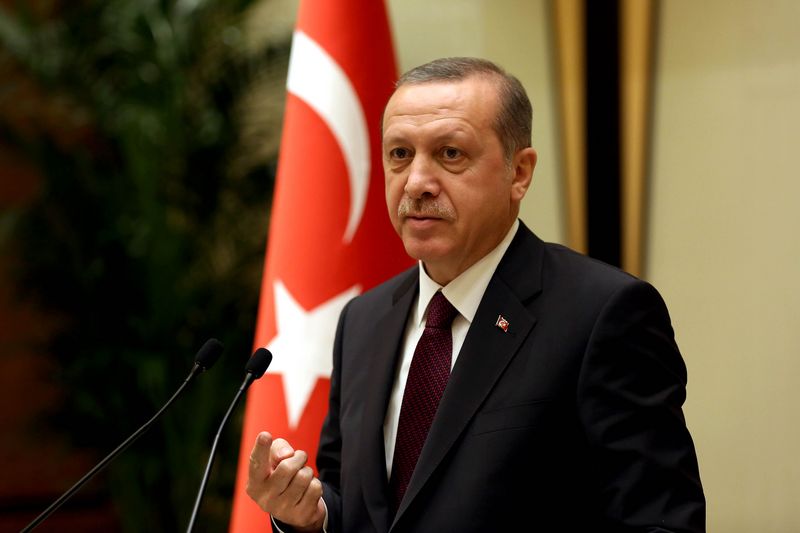 Erdoğan kendi eliyle ilk tweet'ini attı
