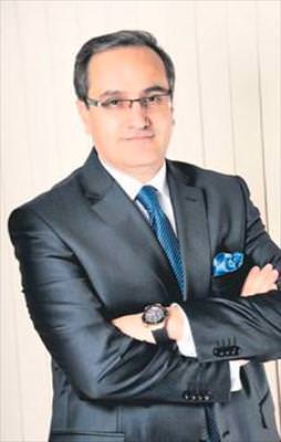 Gümrük'ten siyasete