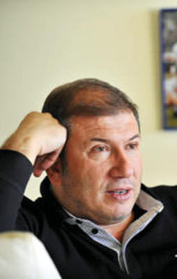 Tanju Çolak, AK Parti'den aday