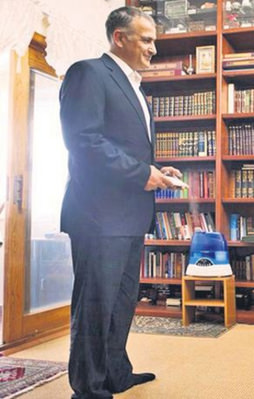 Zaman din dersine de karşı!