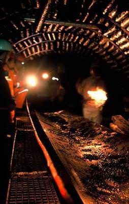 Soma'da ilk kazma vuruluyor