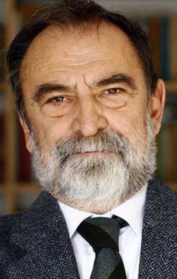 Taraf yazarı Belge darbe ile korkuttu