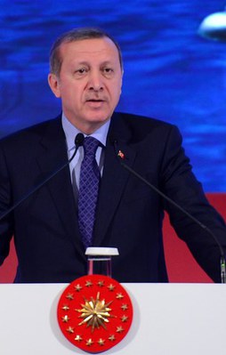 Erdoğan'dan Twitter'da Özgecan mesajı