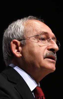 'Vatana ihanetten yargılanmalı'