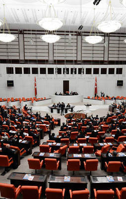 Kadına şiddete elektronik bileklik geliyor