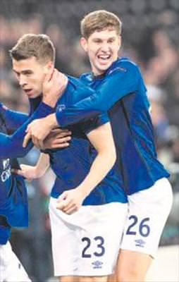 Everton tura çok yakın!