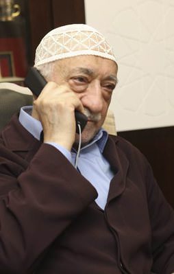 Gülen bu kez dinleyemedi