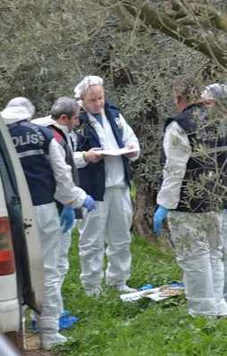 Manisa'da yakılmış kadın cesedi bulundu