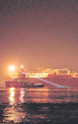 İstanbul Boğazı'nda faciadan dönüldü