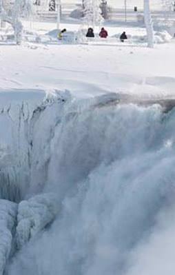 Niagara Şelaleleri bu kadar donmadı