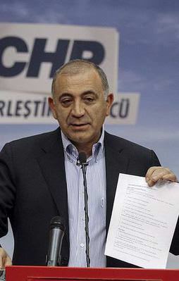 Gürsel Tekin, Milli Şef‘ine özendi