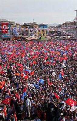 'AK Parti Büyük Seçime Hazırlanıyor'