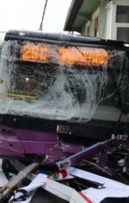 Sarıyer'de otobüs dehşeti: 2 ölü, 6 yaralı