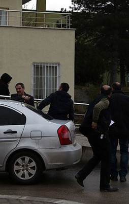 20 ilde ''paralel yapı'' operasyonu