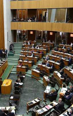 "İslam Yasa Tasarısı" Meclis'ten geçti!