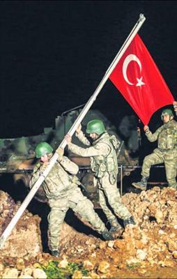 Başkomutan sahadaydı