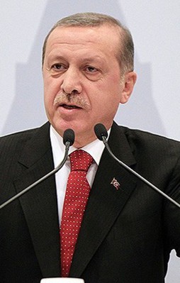 Vatanı satmak yüksek faizle olur