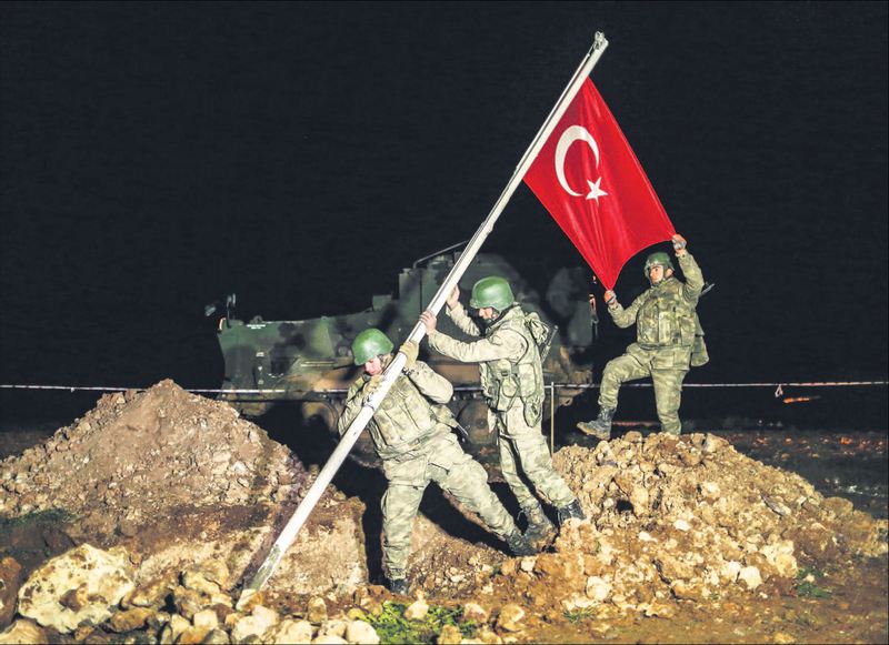 Başkomutan sahadaydı
