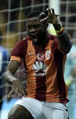Chedjou Emenike'yi yakaladı