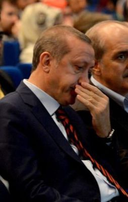 Erdoğan 28 Şubat sunumunda ağladı