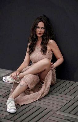 Hülya Avşar'dan MHP Genel Sekreteri'ne sert cevap