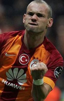 'Füzelerimden kaçamazsın Volkan'
