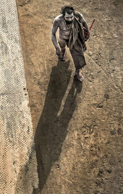 Ölülerini yiyorlar!