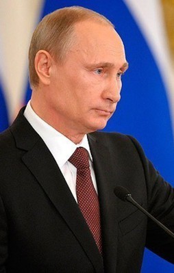 Putin maaşları düşürdü