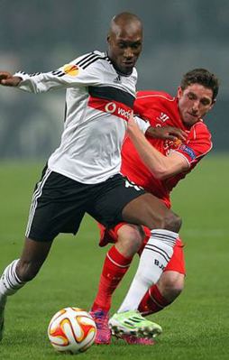 Yıldız futbolcu ile yollar ayrılıyor