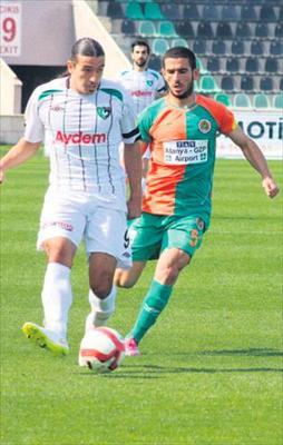 Horoz'a son tokat Alanyaspor'dan