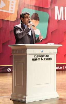 Kadınlar Günü'nde anlamlı mesaj