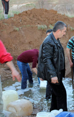 Akaryakıt boru hattı patladı