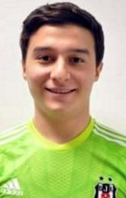 Beşiktaş'ın genç kalecisine bıçaklı saldırı!