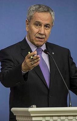 Bülent Arınç'tan Hakan Fidan açıklaması!