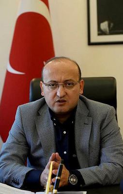 "O haberler külliyen yalan"