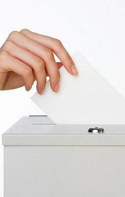 AK Parti yine açık ara önde