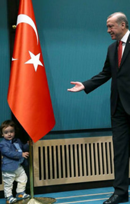 Erdoğan'a gazi çocuğu sürprizi