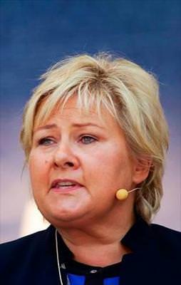 Enternasyonal tavır!