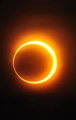 Güneş tutulması başladı