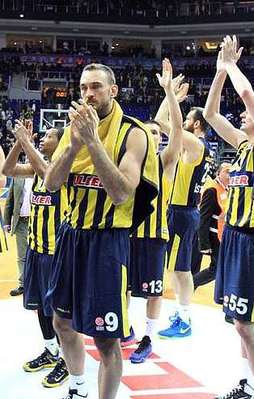 F.Bahçe çeyrek finalde!