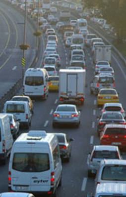 İstanbul'da bu yollar trafiğe kapatılıyor!