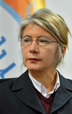 Emine Ülker Tarhan'a istifa şoku!