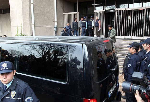 KPSS operasyonu: 61 kişi gözaltında