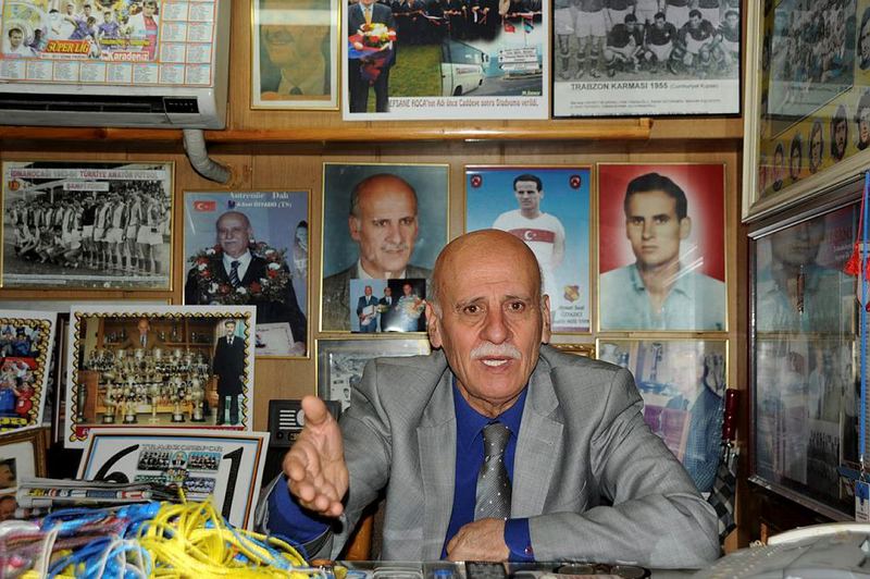 A. Suat Özyazıcı yoğun bakıma kaldırıldı!