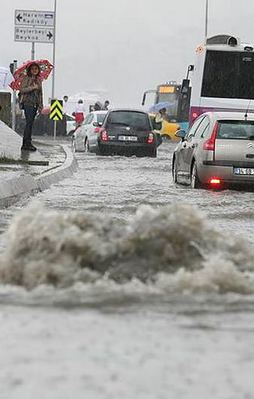 İstanbul için çamur yağmuru uyarısı