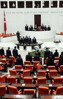 Torba yasa kabul edildi