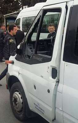 Zabıtaya pompalı tüfekle saldırı