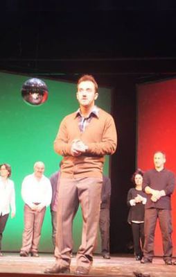 'Küfürbaz' tiyatrocu korkup hesabını kapattı