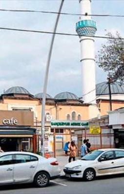 Cami paralarını ABD'ye transfer etmişler